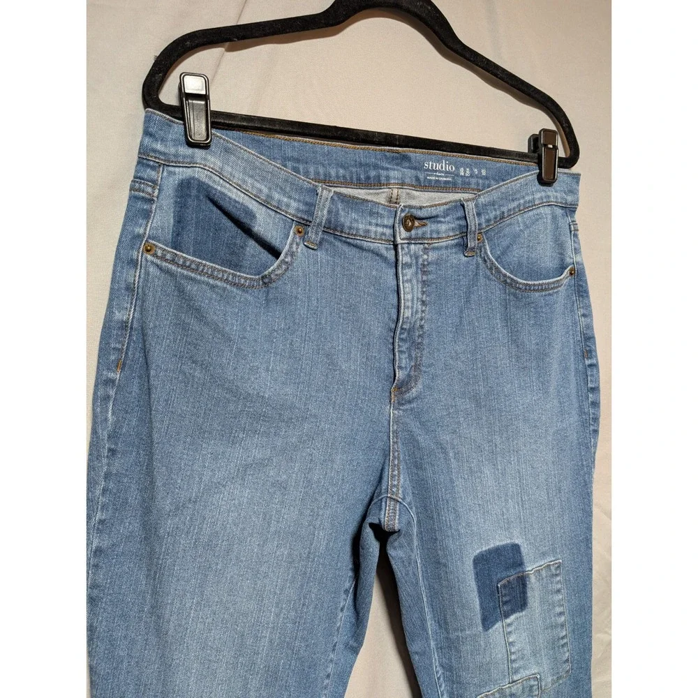 Studio by D&Co Women's Light Wash Patchwork Straight Leg Jeans QVC Comfort 16‎